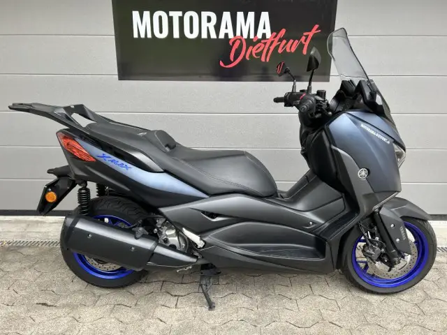 yamaha x-max 300