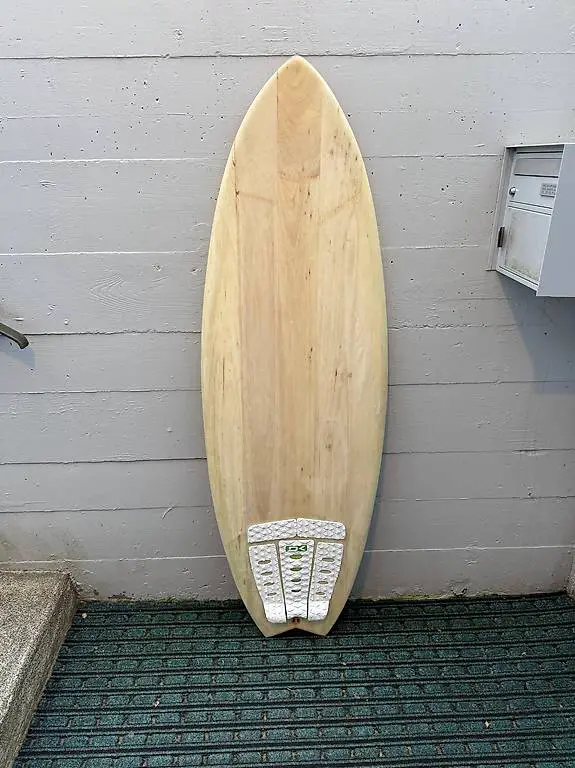 Surfboard Occasion Holz 5-4