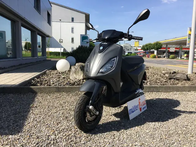 piaggio 1 active