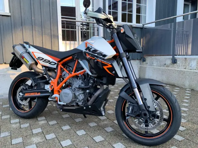 KTM 990 Supermoto