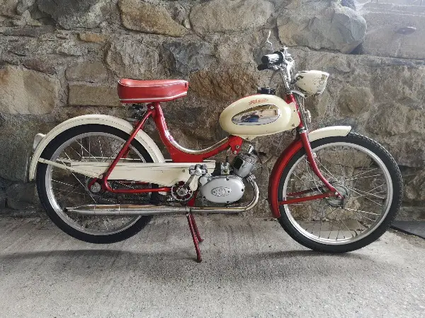 Töffli/Mofa der Marke RICO