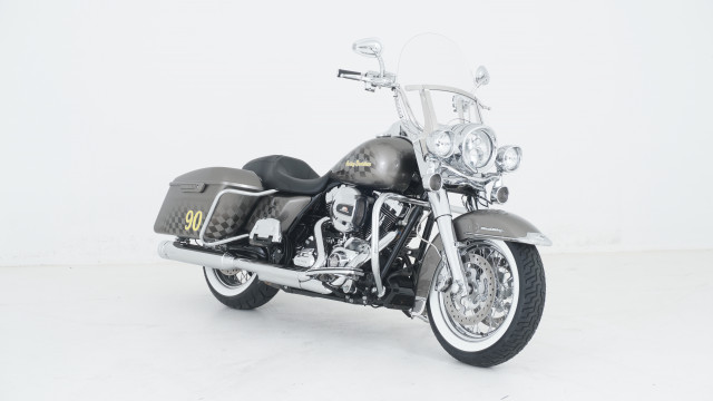 harley-davidson flhrc 1690 road king classic