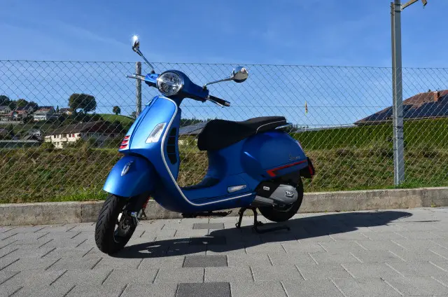 piaggio vespa gts 125