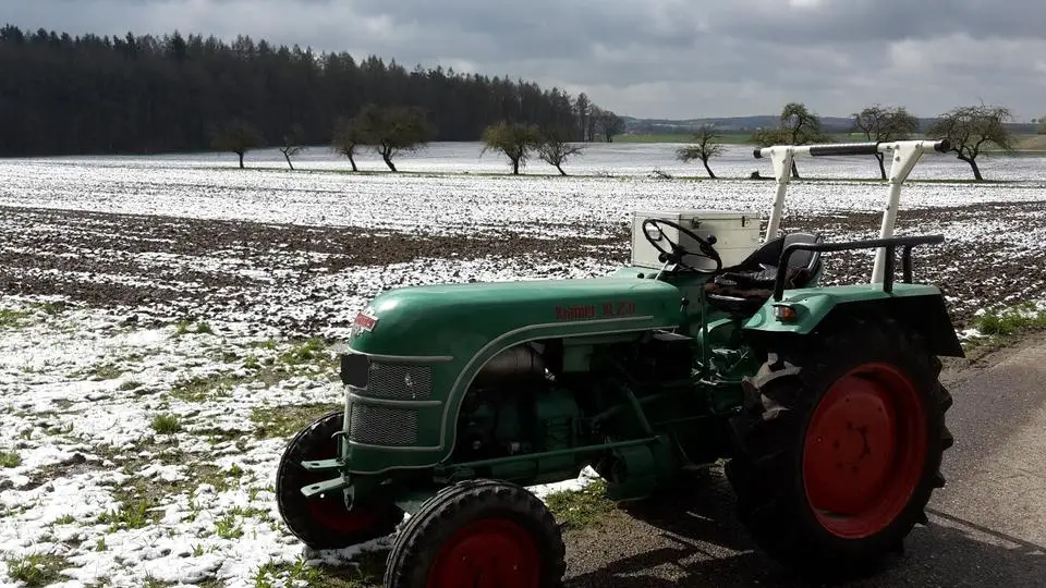 Oldtimer Bulldog Schlepper Traktor Kramer KL 250 Deutz Motor