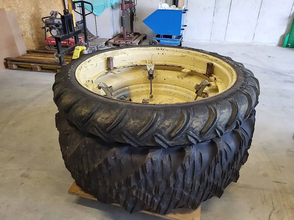 Traktor Pulling Bereifung 600/65 R38 + Doppelrad 9.5-48