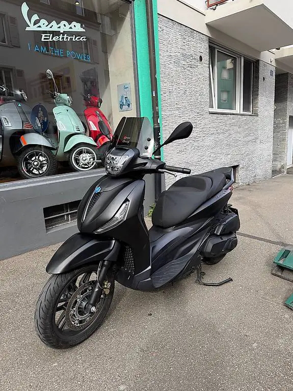 PIAGGIO Beverly 400 Sport