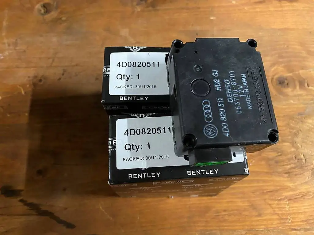 Bentley GT /GTC / & Flying 2003-2017 Clapet d"air 4D0820511