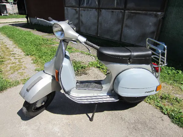 Piaggio Vespa PX 125 / P125X