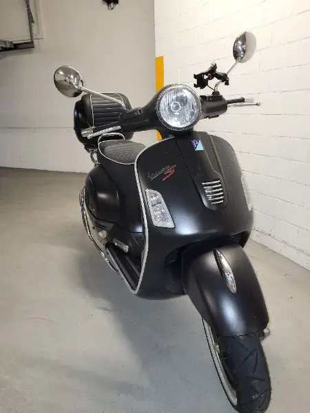 Vespa GTS Super 300