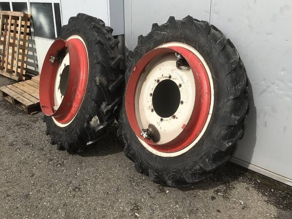  Pflegebereifung Doppelräder zu New Holland