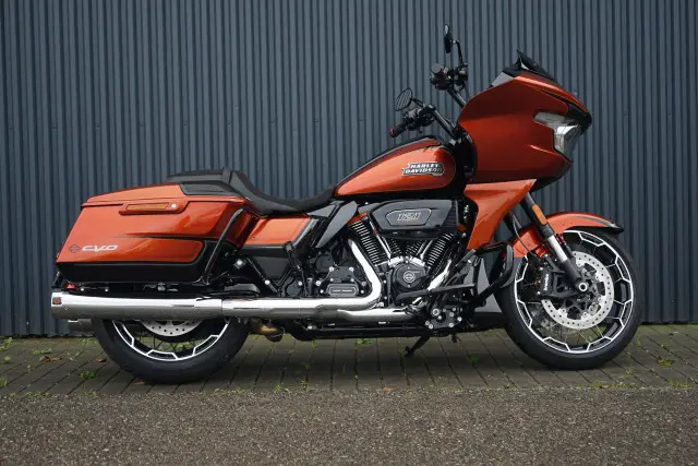 harley-davidson fltrxse 1977 cvo road glide 121