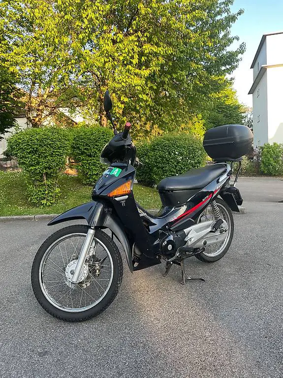 Honda innova 125ccm