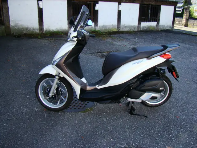 piaggio medley 125