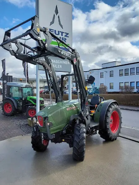 Hürlimann XF 70 Spirit Traktor Schlepper mit Stoll Frontlader