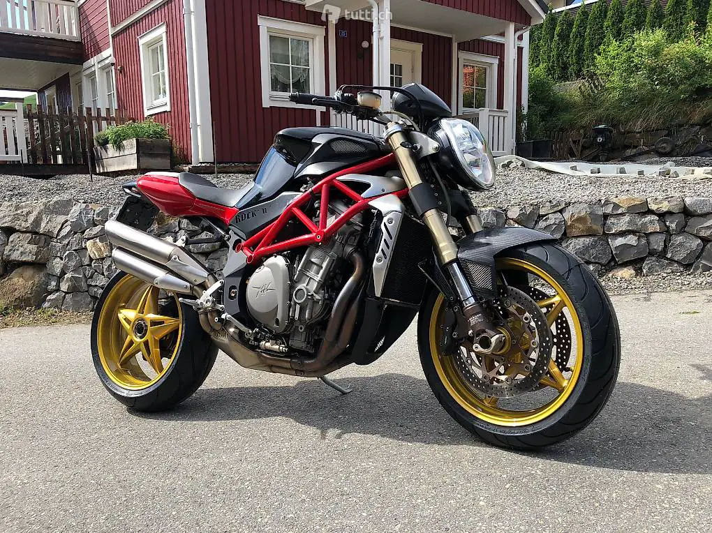 MV Agusta Brutale 910