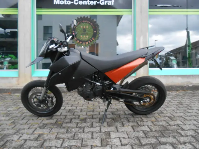 KTM 690 SM Supermoto