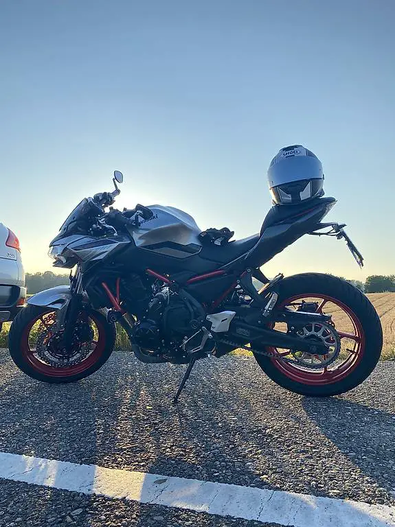 Kawasaki Z650 (35Kw)