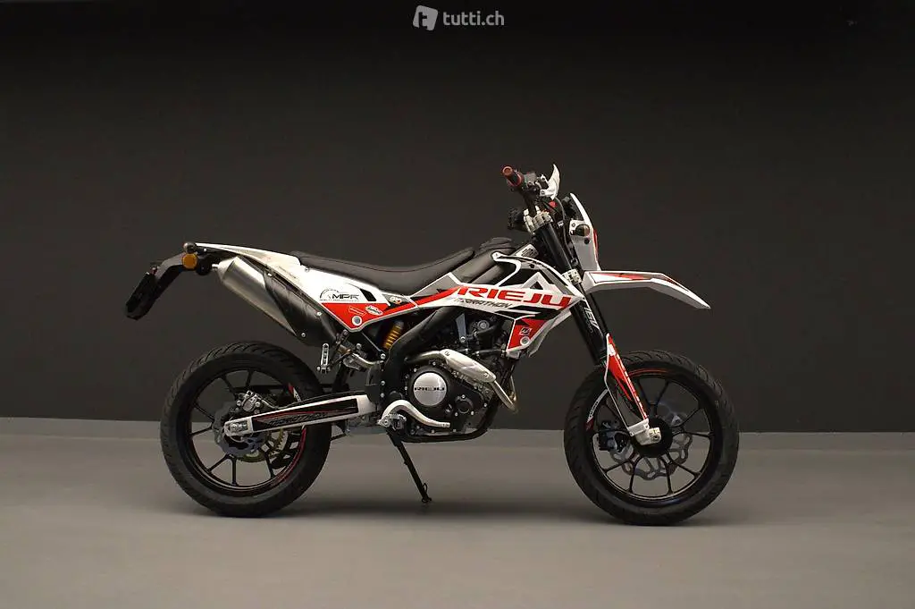  Rieju MRT PRO 125 Yamaha Motor