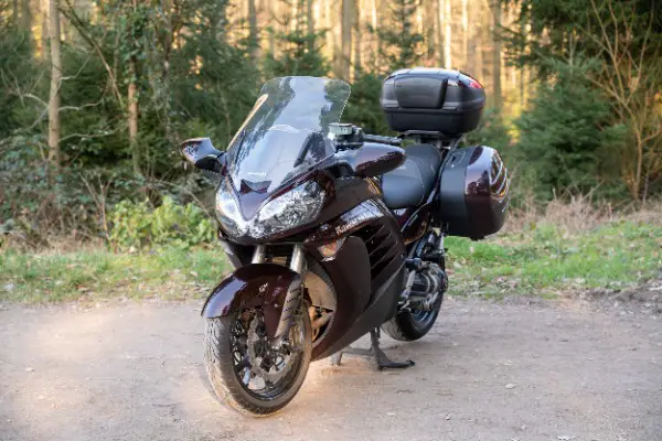 Kawasaki 1400 GTR (Grand Tourer)