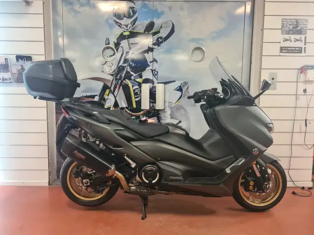 yamaha tmax 560 tech max