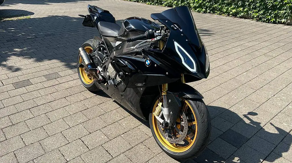 BMW S1000RR Custom | SC-Project | HP Teile | 2017