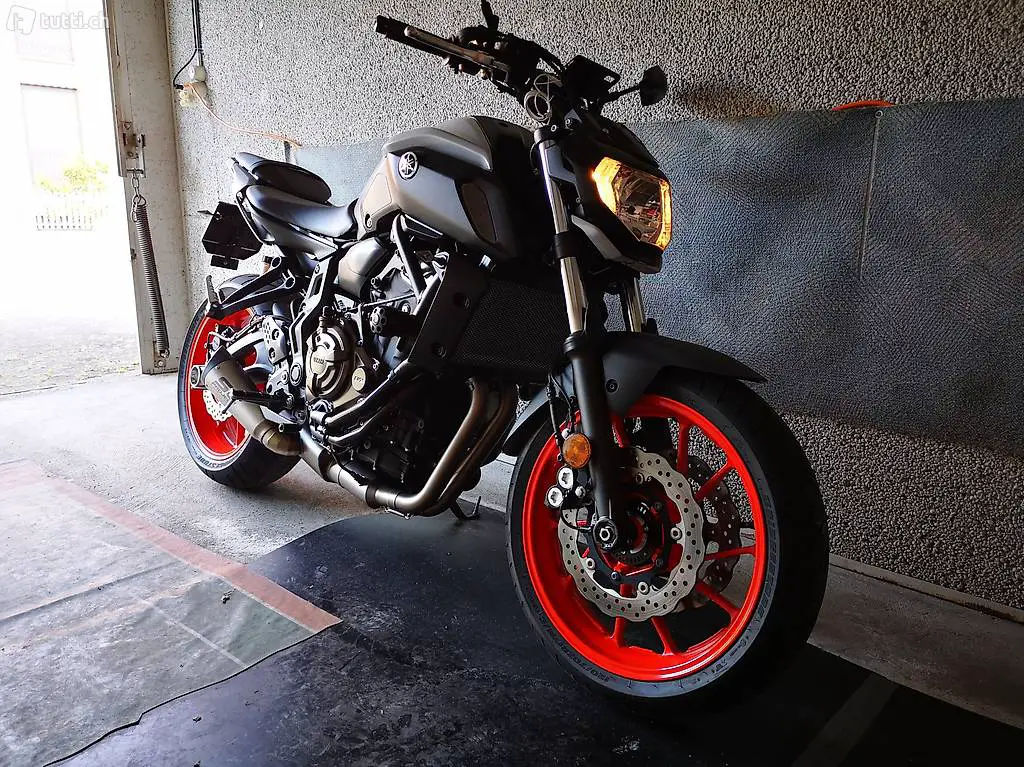 yamaha mt-07 abs