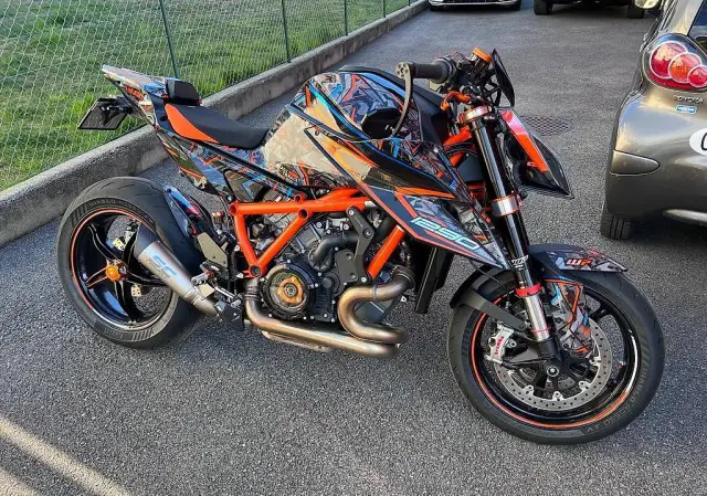 KTM 1290 Super Duke R