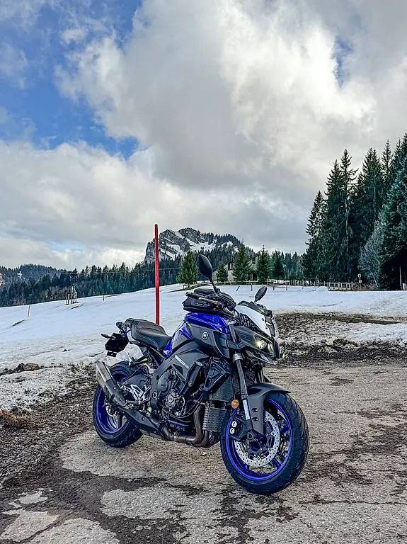 Yamaha MT10 ab grossem Service