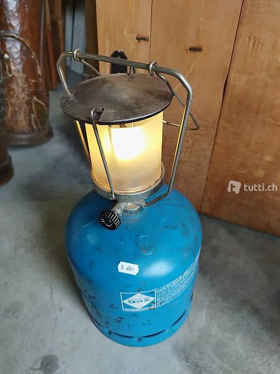 CampingGaz Lampe mit Stahlflasche mit Gas