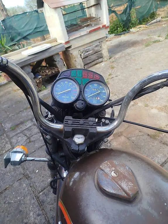 Moto Guzzi V65