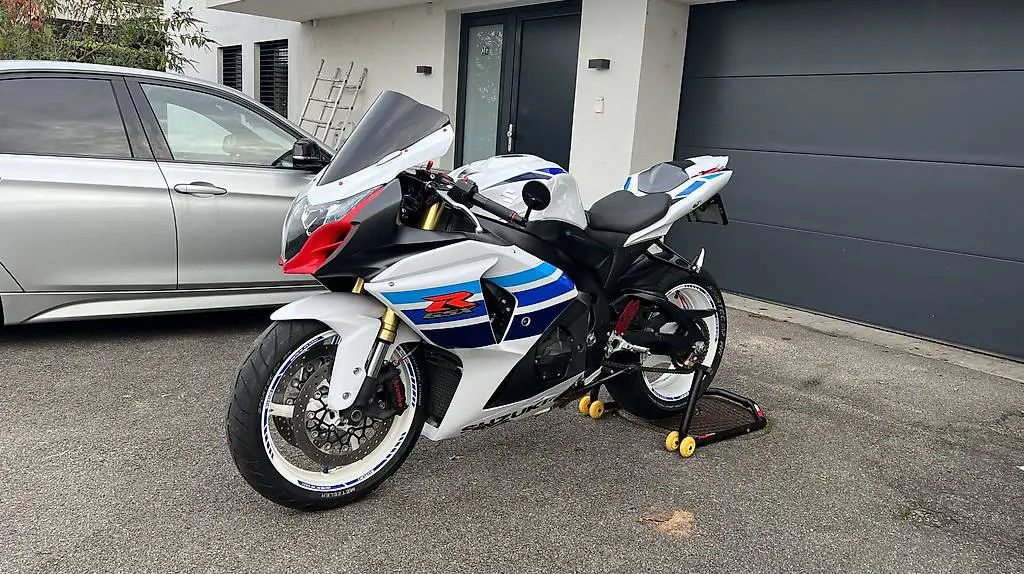Suzuki GSX-R 1000 L5 One Million Edition Top Zustand