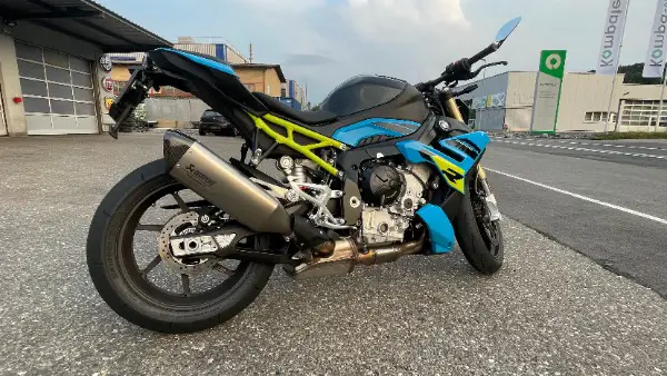 BMW S 1000 R Bluefire/Mugiallo Yellow