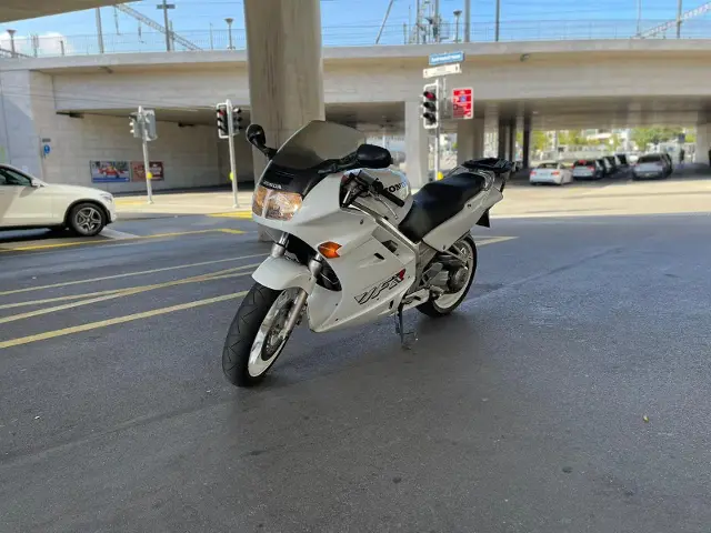 honda vfr 750 f