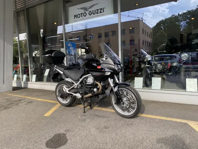 moto guzzi stelvio 1200
