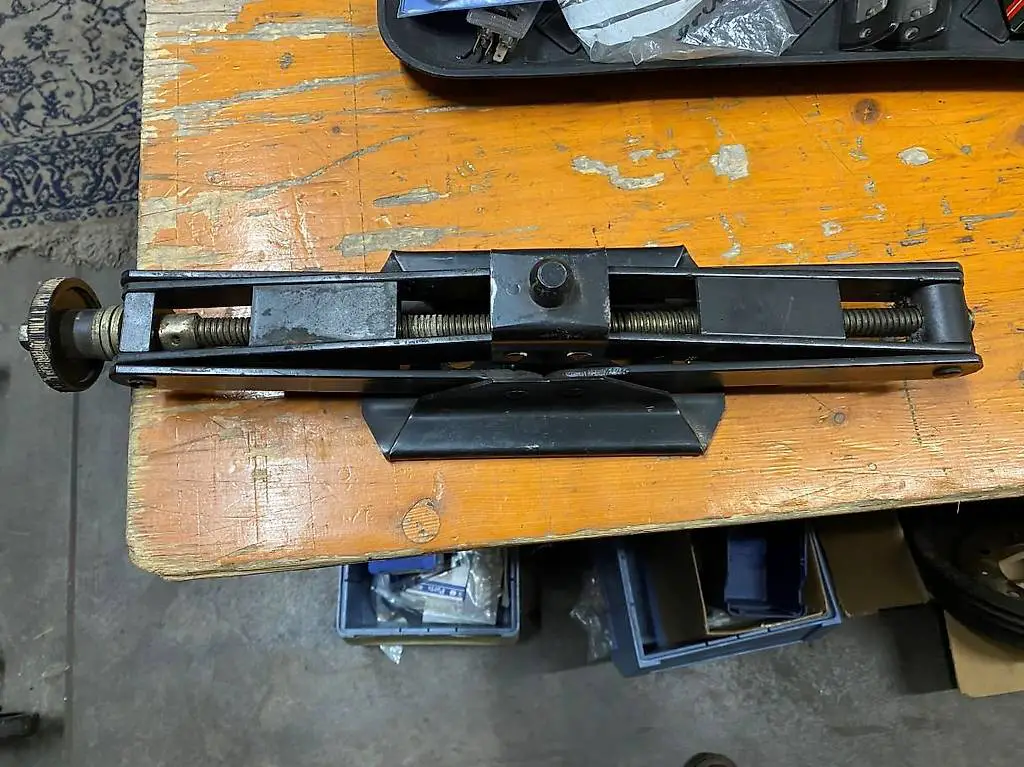 Ferrari Testarossa - 512 etc .Cric levage voiture 171489