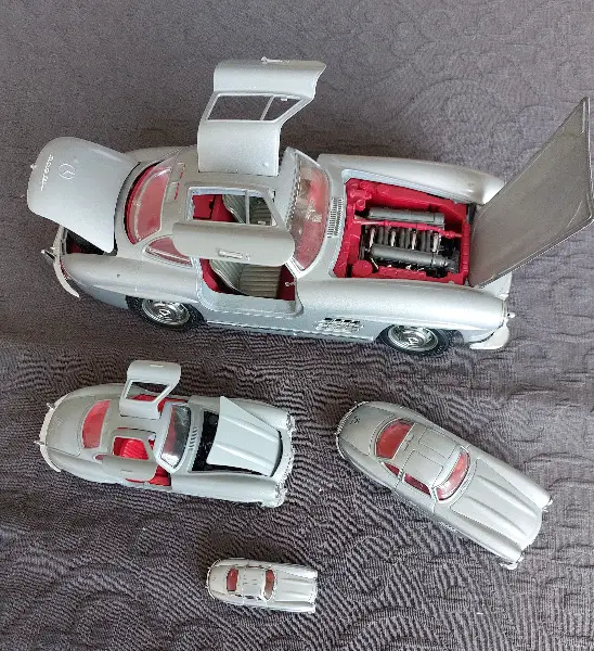 4 Mercedes SL Modell