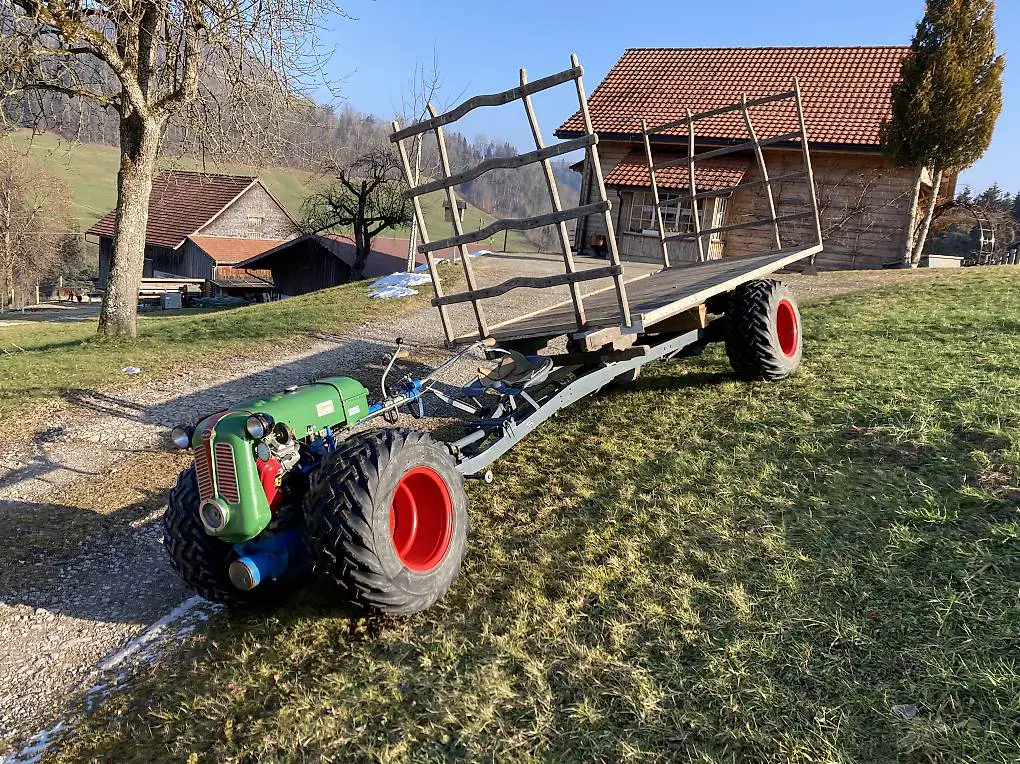 Rapid Special Spezial mit Triebachsanhänger