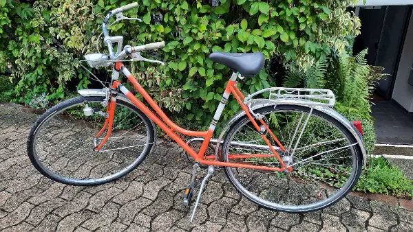 Fahrrad, Velo Cilo; Damen, mit Schutzblech, Gepäckträger (gebraucht)