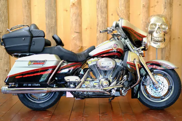 harley-davidson flhtcuse 1802 screamin eagle ultra