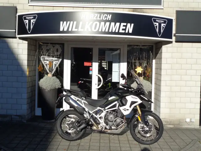 TRIUMPH Tiger 1200 Rally Pro