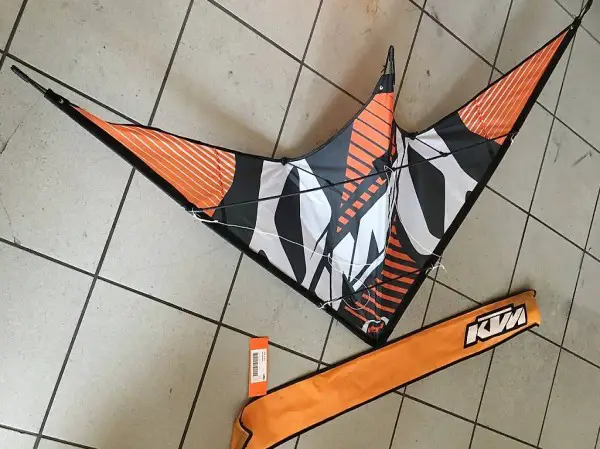 KTM Air Maschine ( Drachen )