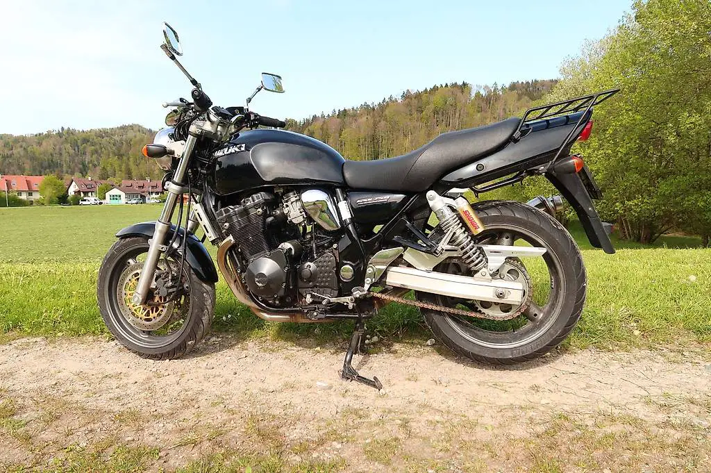Suzuki GSX 750