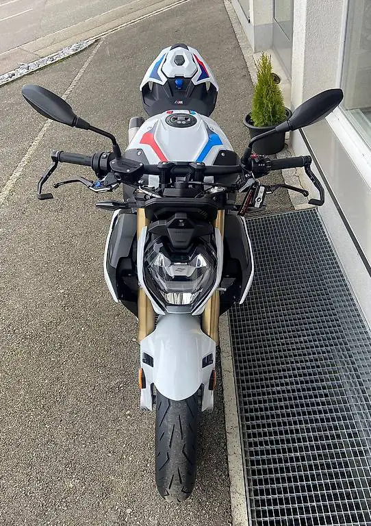 BMW S1000R