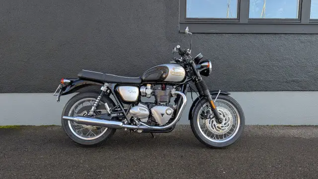 TRIUMPH Bonneville T120 Icon Edition