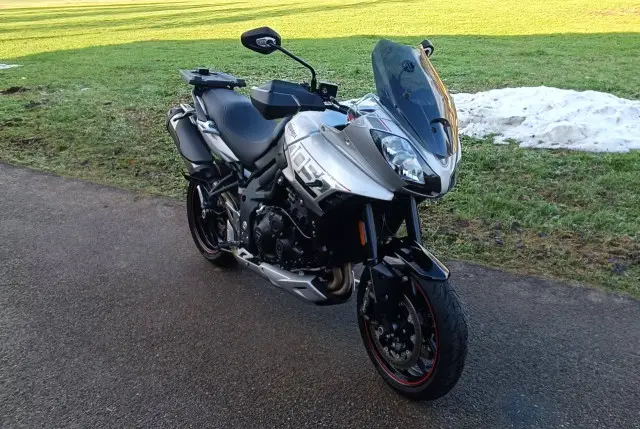 triumph tiger sport 1050