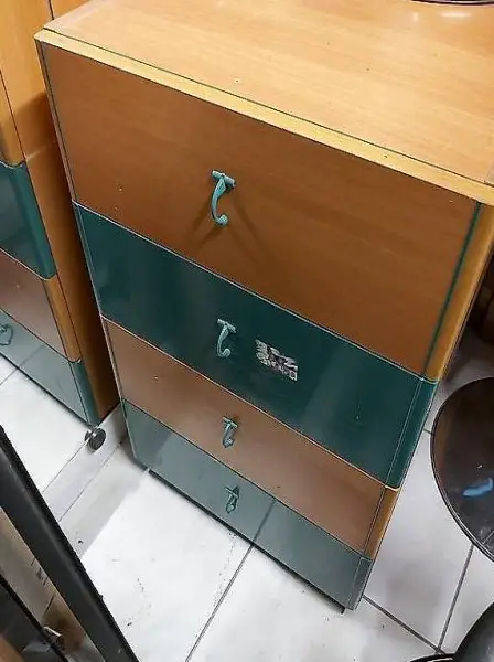 Regalo Comodino in Leventina