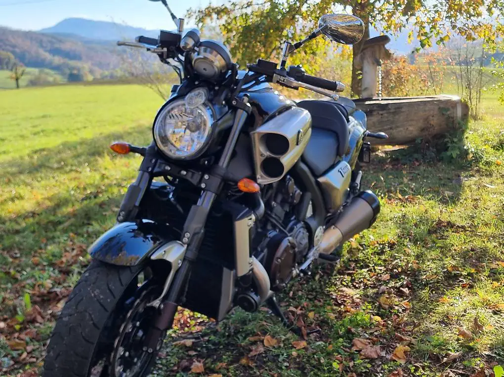 Yamahs VMax 1700
