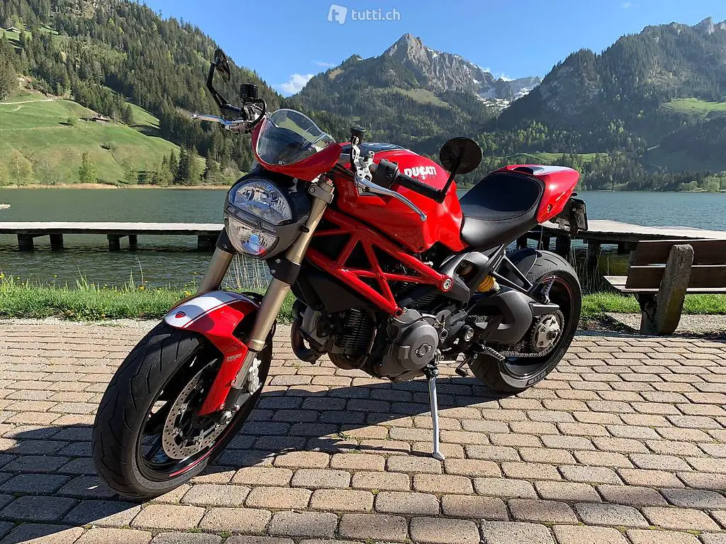 Ducati Monster 1100 EVO (auf 35kW umbaubar)