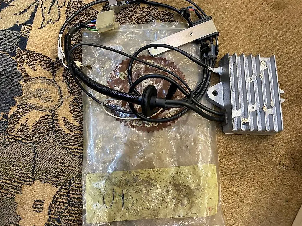 RR & Bentley 1981-95 Modules Amplif allumage USED UD23735