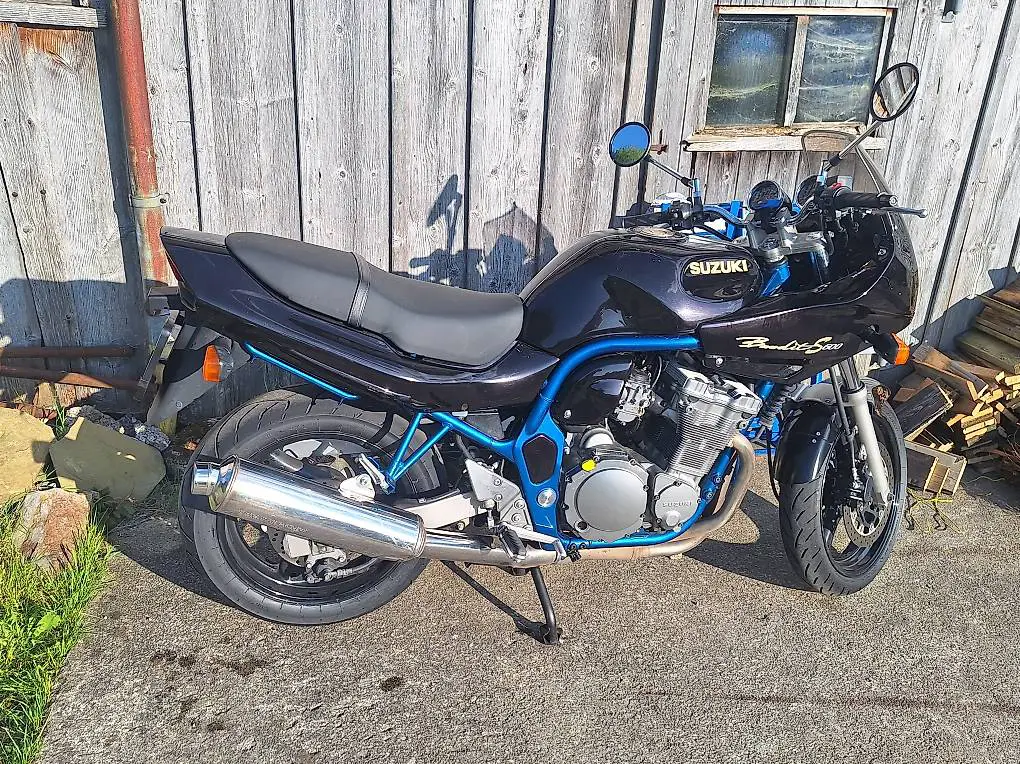 Suzuki GSF Bandit 600s Frisch am MFK